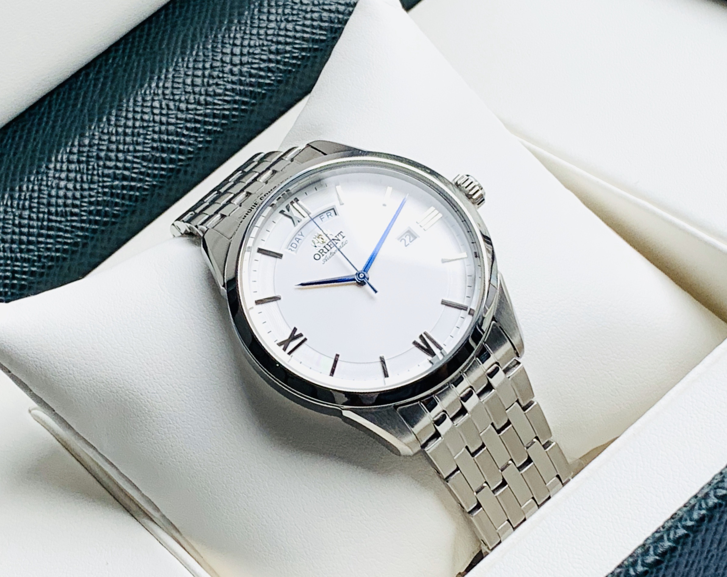 Đồng hồ nam chính hãng Orient.