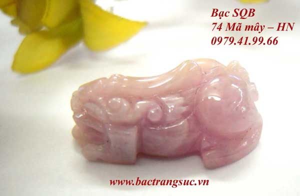 Tỳ hưu tài lộc đá Ruby tự nhiên 