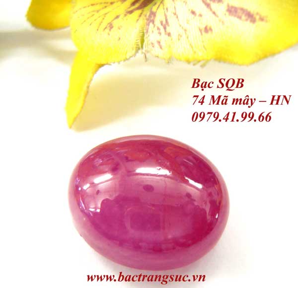 Đá Ruby - viên đá may mắn,hạnh phúc.