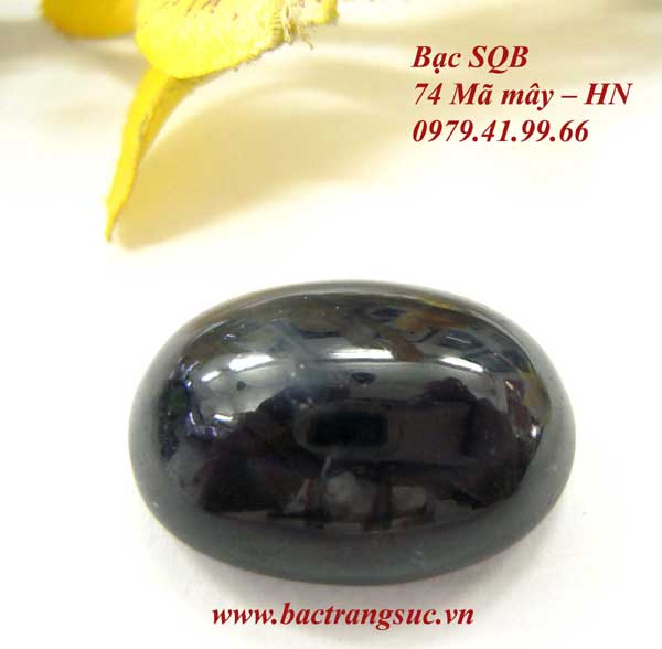 Đá Saphire lam tối TỰ NHIÊN 