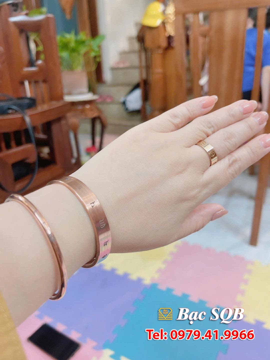 Vòng đồng khắc chú Om Mani Padme Hum – Biểu tượng của trí tuệ, từ bi và sự thanh lọc sâu sắc